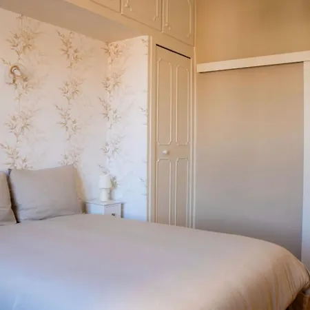 Avec Salle De Bain Privative 3* Tarbes