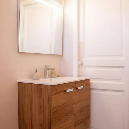 Maison Au Coeur De تارْب