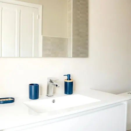 Avec Salle De Bain Privative Vendégház Tarbes